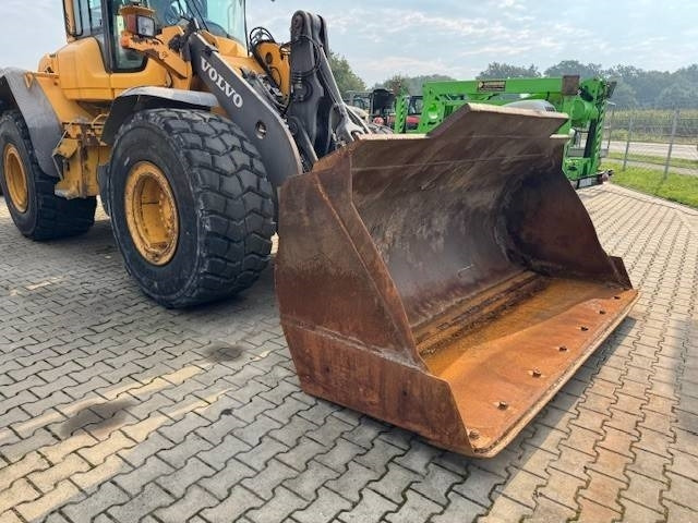 Volvo L 90 F - Wheel loader: picture 5 Volvo L 90 F - Wheel loader: picture 5