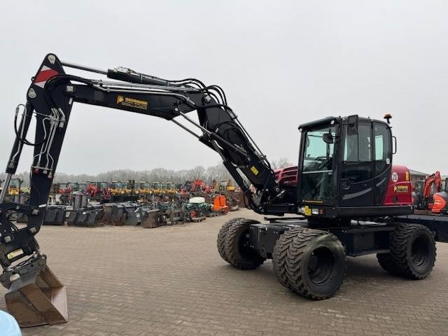 Yanmar B 110 W - Wheel excavator: picture 1 Yanmar B 110 W - Wheel excavator: picture 1