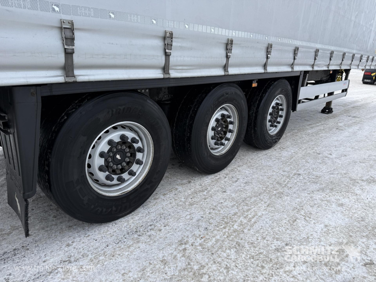 SCHMITZ Curtainsider Standard - Curtainsider semi-trailer: picture 5 SCHMITZ Curtainsider Standard - Curtainsider semi-trailer: picture 5