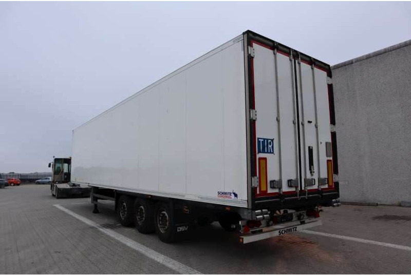 Schmitz Cargobull 33 pl. Meathanger/Fleischhängesystem/Kødophæng - Refrigerator semi-trailer: picture 4 Schmitz Cargobull 33 pl. Meathanger/Fleischhängesystem/Kødophæng - Refrigerator semi-trailer: picture 4