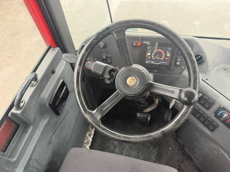 Tractor unit Kalmar Terminal tractor / Terminal-Zugmaschine /: picture 13 Tractor unit Kalmar Terminal tractor / Terminal-Zugmaschine /: picture 13