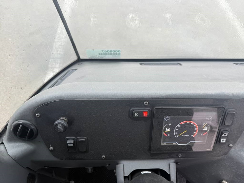 Tractor unit Kalmar Terminal tractor / Terminal-Zugmaschine /: picture 12 Tractor unit Kalmar Terminal tractor / Terminal-Zugmaschine /: picture 12