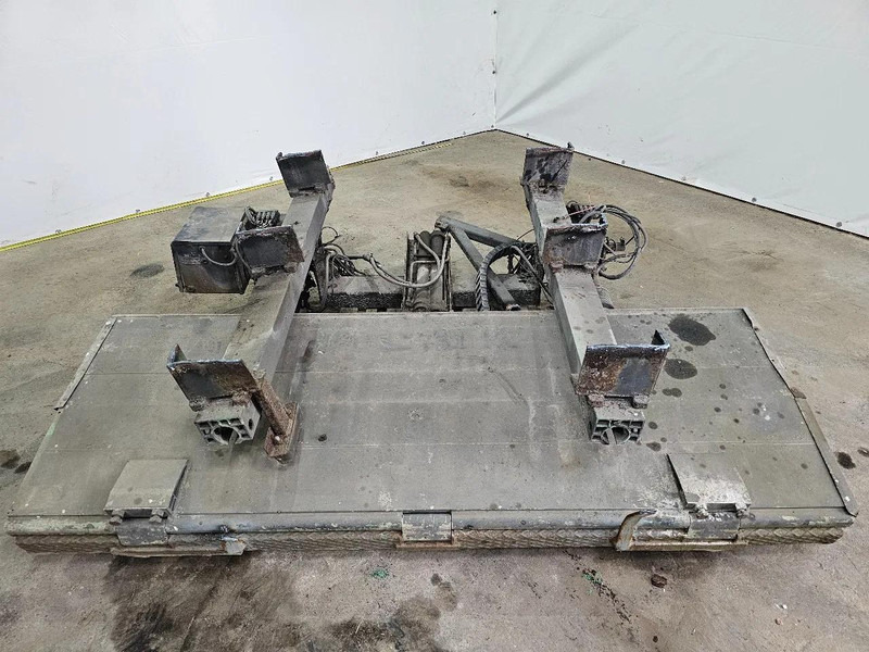 Dhollandia Laaadklep - Tail lift: picture 1 Dhollandia Laaadklep - Tail lift: picture 1