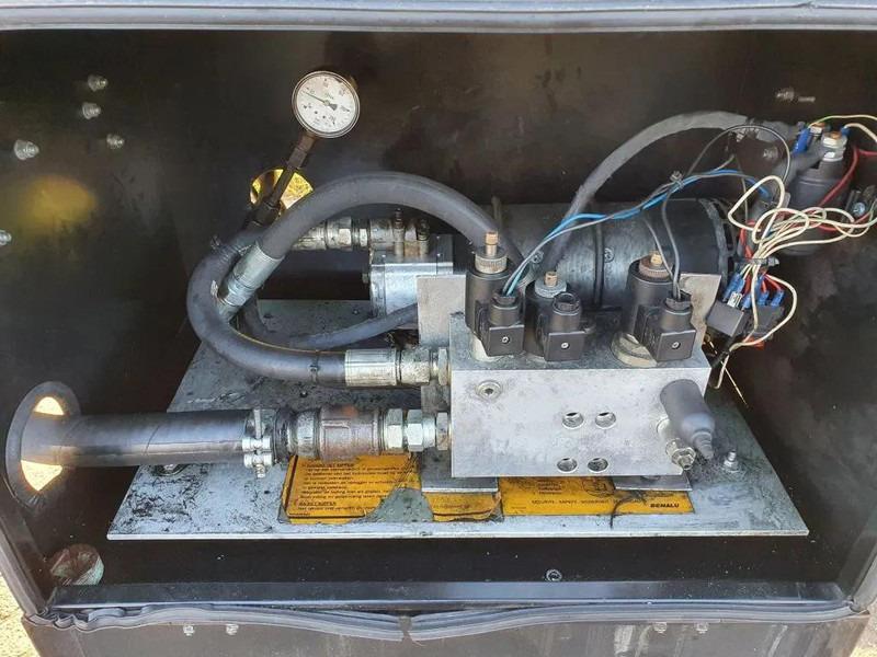 New Tipper semi-trailer Trailer STEEL: picture 12 New Tipper semi-trailer Trailer STEEL: picture 12