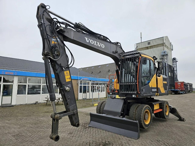 Volvo EW160E - Excavator: picture 3 Volvo EW160E - Excavator: picture 3