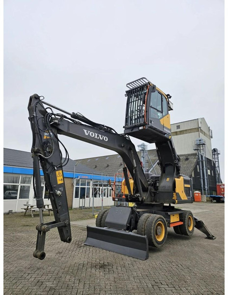 Volvo EW160E - Excavator: picture 4 Volvo EW160E - Excavator: picture 4