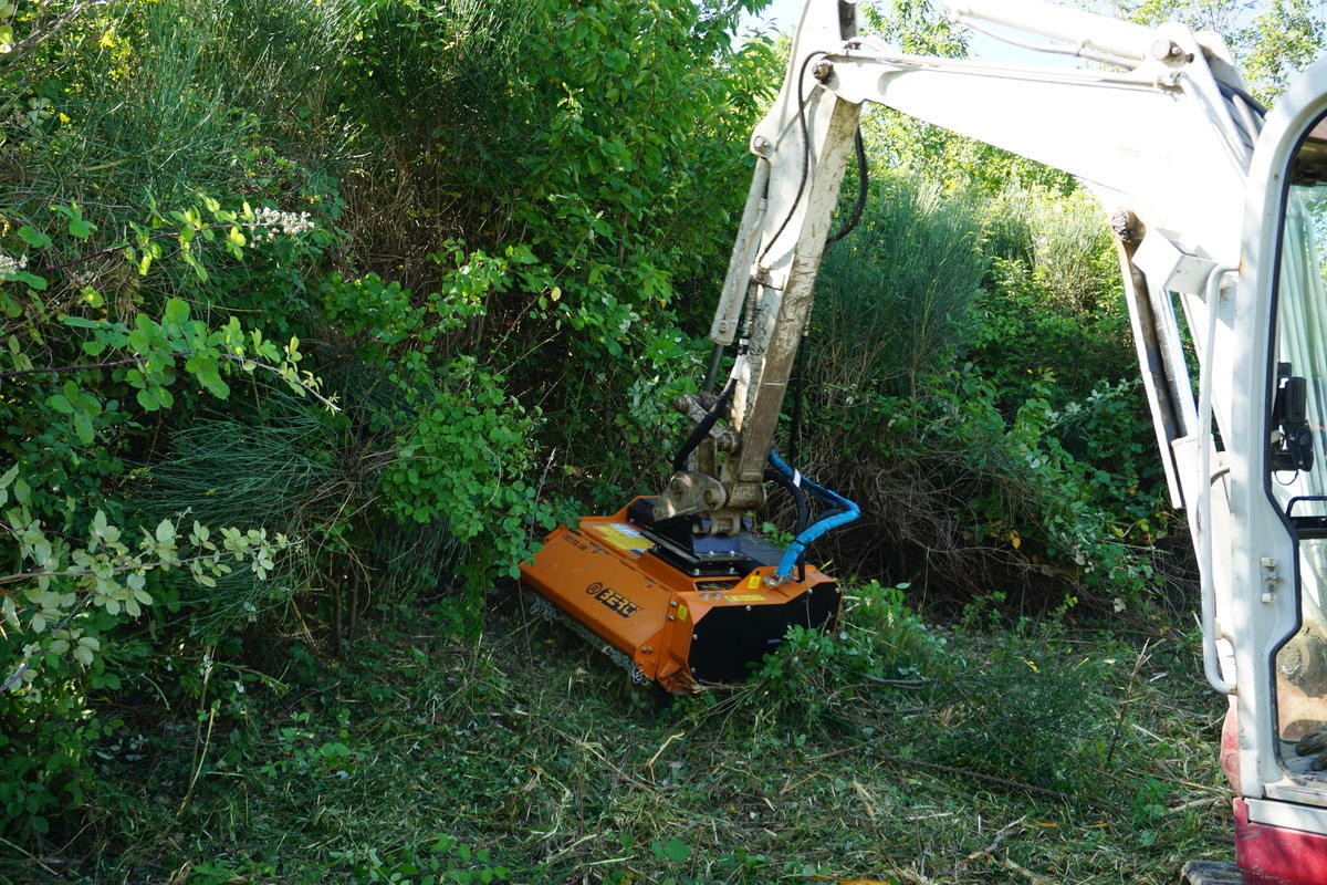 BERTI CKT/FX 100 - Attachment for Mini excavator: picture 5 BERTI CKT/FX 100 - Attachment for Mini excavator: picture 5