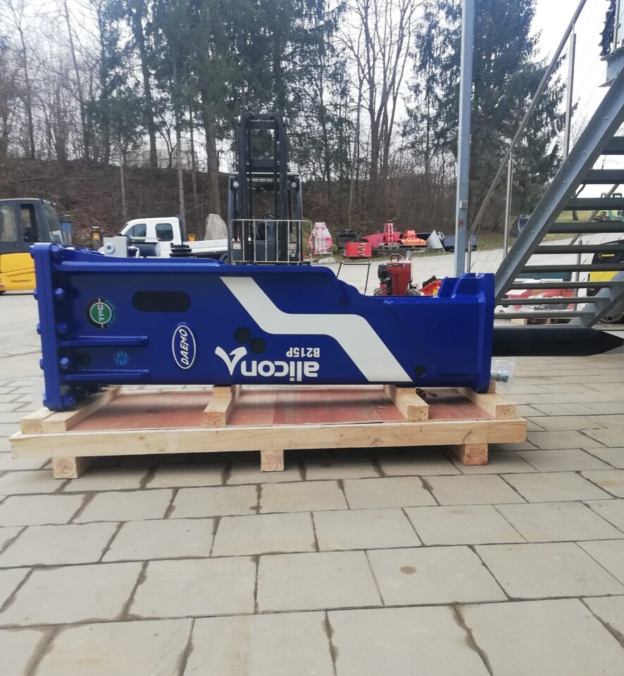 Daemo Alicon B 215 P - Hydraulic hammer for Excavator: picture 2 Daemo Alicon B 215 P - Hydraulic hammer for Excavator: picture 2