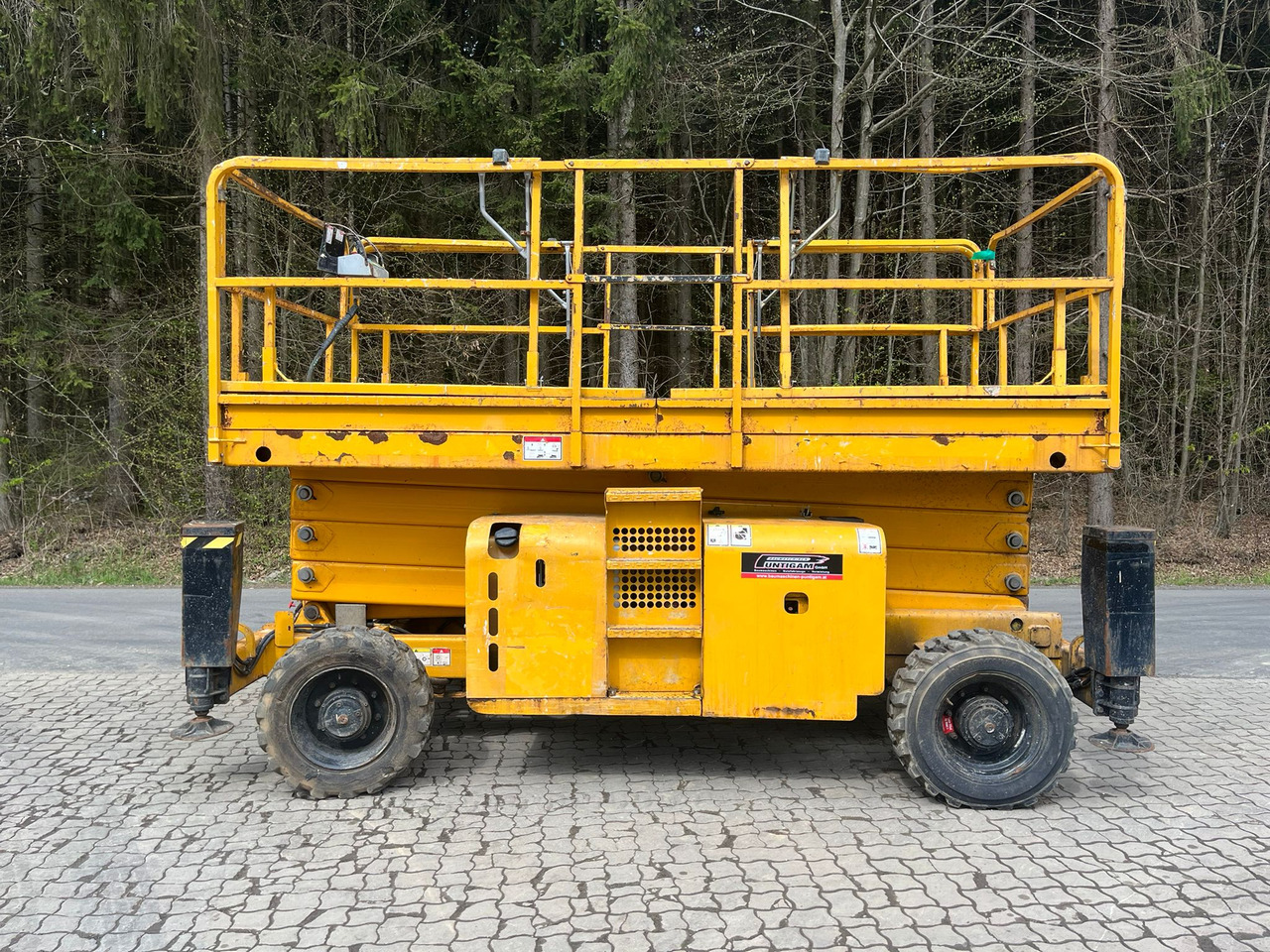 HAULOTTE H 15 SX - Aerial platform: picture 1 HAULOTTE H 15 SX - Aerial platform: picture 1