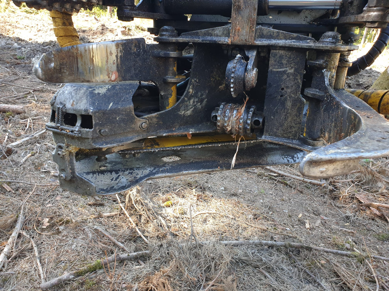 Crawler excavator HITACHI ZX 210-3 with Kesla 25 RH: picture 9