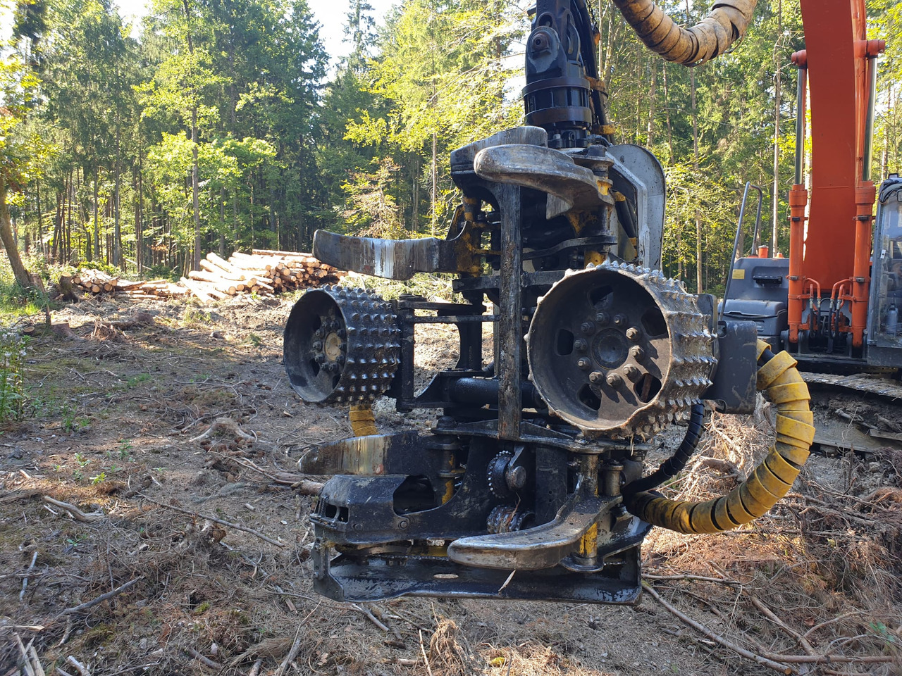 Crawler excavator HITACHI ZX 210-3 with Kesla 25 RH: picture 6