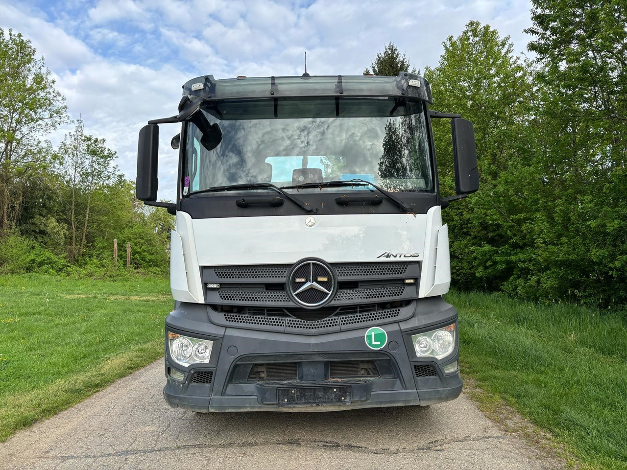 MERCEDES-BENZ Antos 2540 - Skip loader truck: picture 3 MERCEDES-BENZ Antos 2540 - Skip loader truck: picture 3