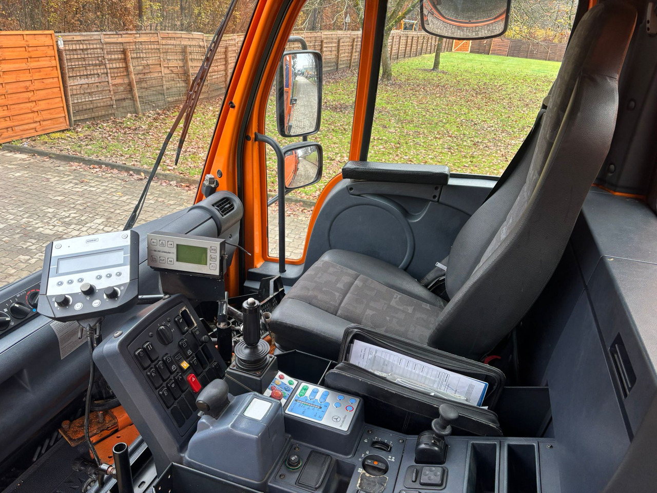 Leasing of MERCEDES-BENZ Unimog U400 MERCEDES-BENZ Unimog U400: picture 16 Leasing of MERCEDES-BENZ Unimog U400 MERCEDES-BENZ Unimog U400: picture 16