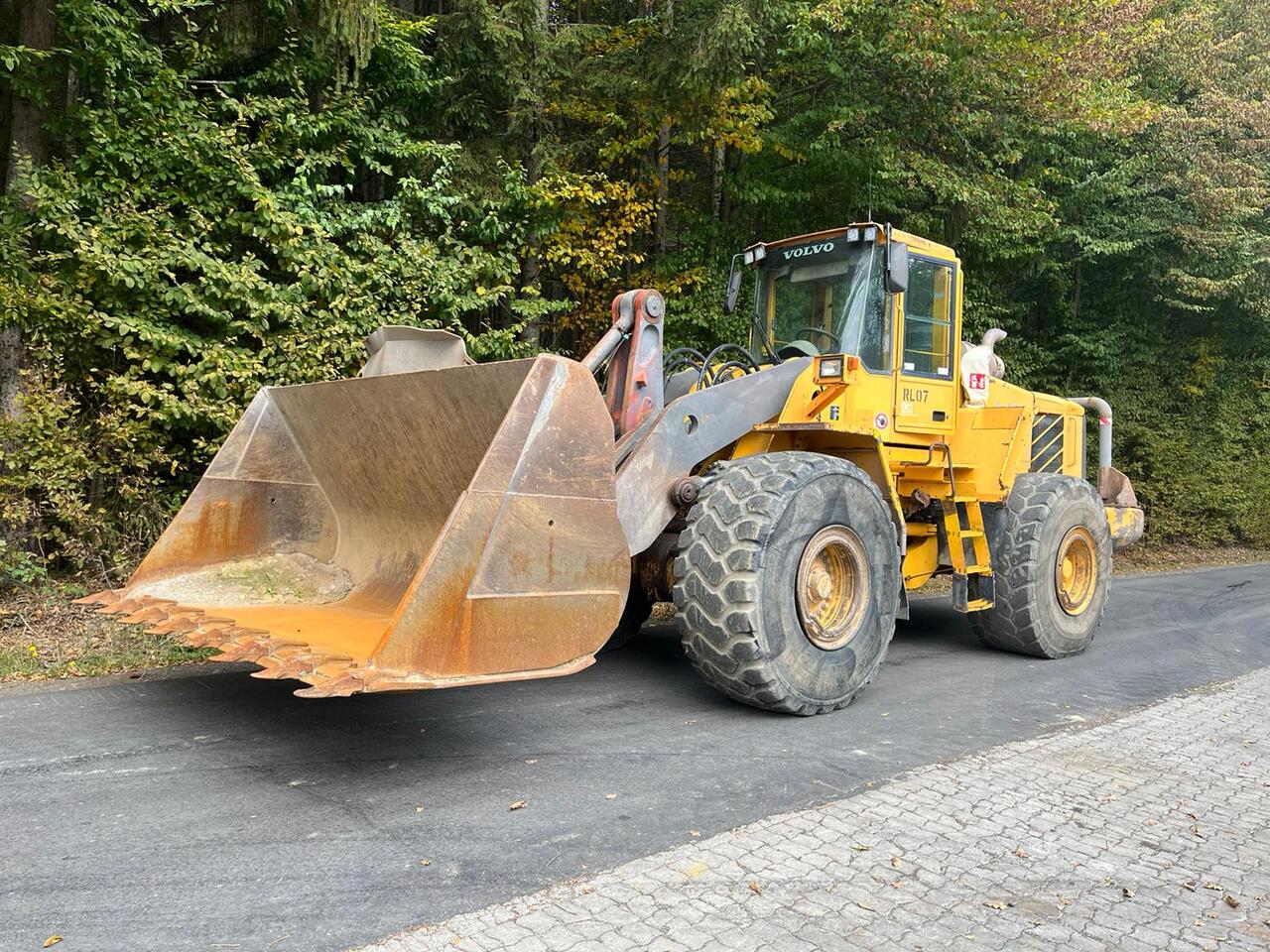 VOLVO L 180 E - Wheel loader: picture 3 VOLVO L 180 E - Wheel loader: picture 3