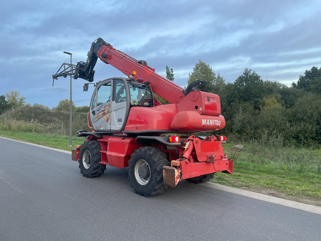 MANITOU MRT2150 - Telescopic wheel loader: picture 4 MANITOU MRT2150 - Telescopic wheel loader: picture 4