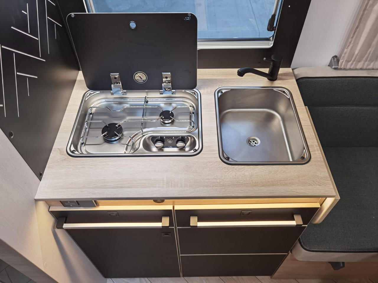 New Semi-integrated motorhome Chausson 797 TITANIUM / - 2026 - / EINZELBETTEN & HUBBETT: picture 18