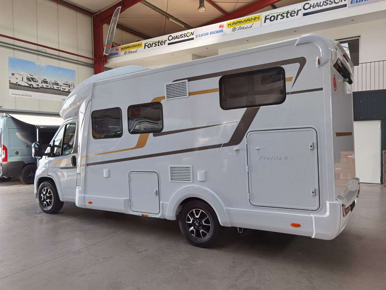 Eura Mobil PROFILA RS 695 EB /-2026-/ HUBBETT& EINZELBETTEN - Semi-integrated motorhome: picture 5 Eura Mobil PROFILA RS 695 EB /-2026-/ HUBBETT& EINZELBETTEN - Semi-integrated motorhome: picture 5