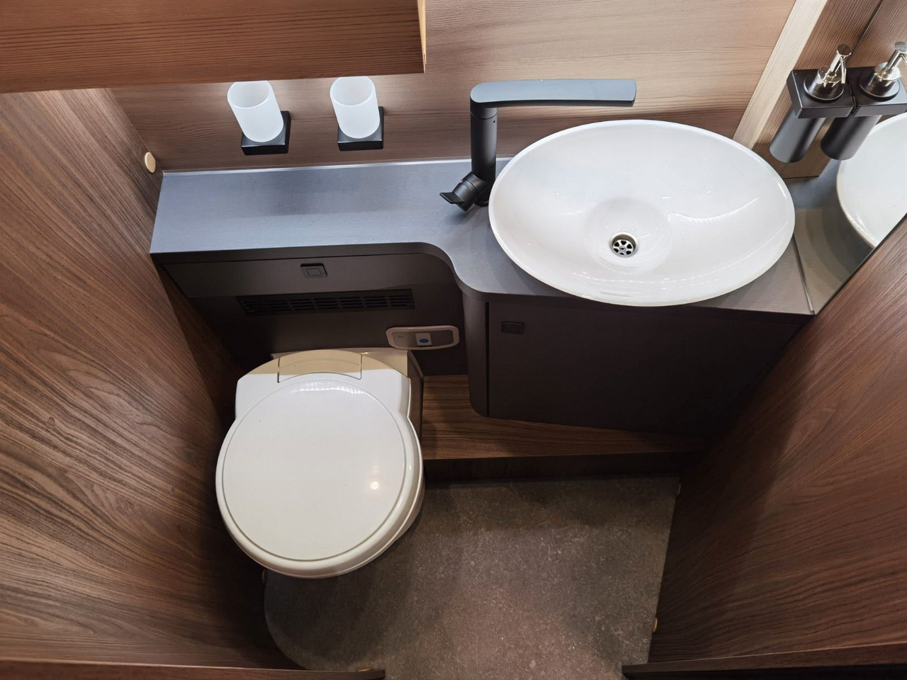 Leasing of  Eura Mobil PROFILA T 726 EB /- 2026 - / GOLD - LEVEL  PAKET Eura Mobil PROFILA T 726 EB /- 2026 - / GOLD - LEVEL  PAKET: picture 22