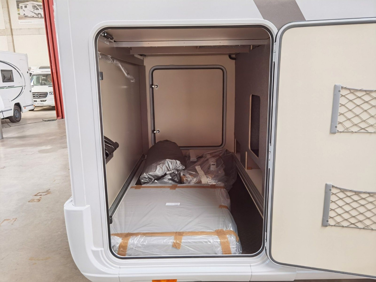 Semi-integrated motorhome Eura Mobil PROFILA T 726 EB /-2026-/ MONDIAL PLUS & S-PAKET: picture 12