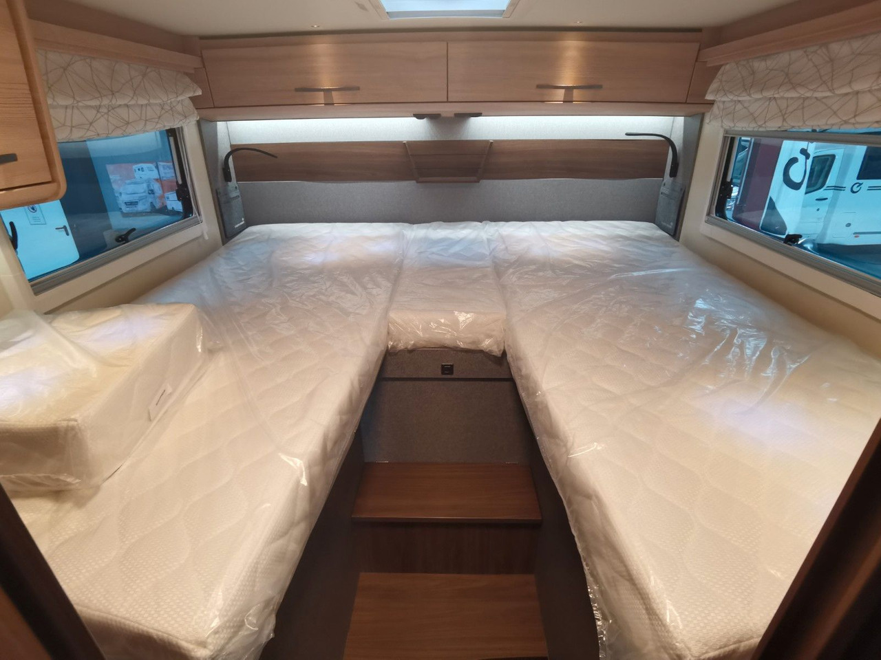 Semi-integrated motorhome Eura Mobil PROFILA T 726 EB /-2026-/ MONDIAL PLUS & S-PAKET: picture 20