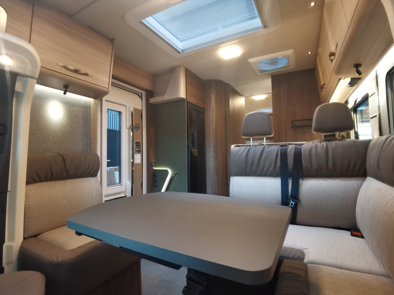 Semi-integrated motorhome Eura Mobil PROFILA T 726 EB /-2026-/ MONDIAL PLUS & S-PAKET: picture 14