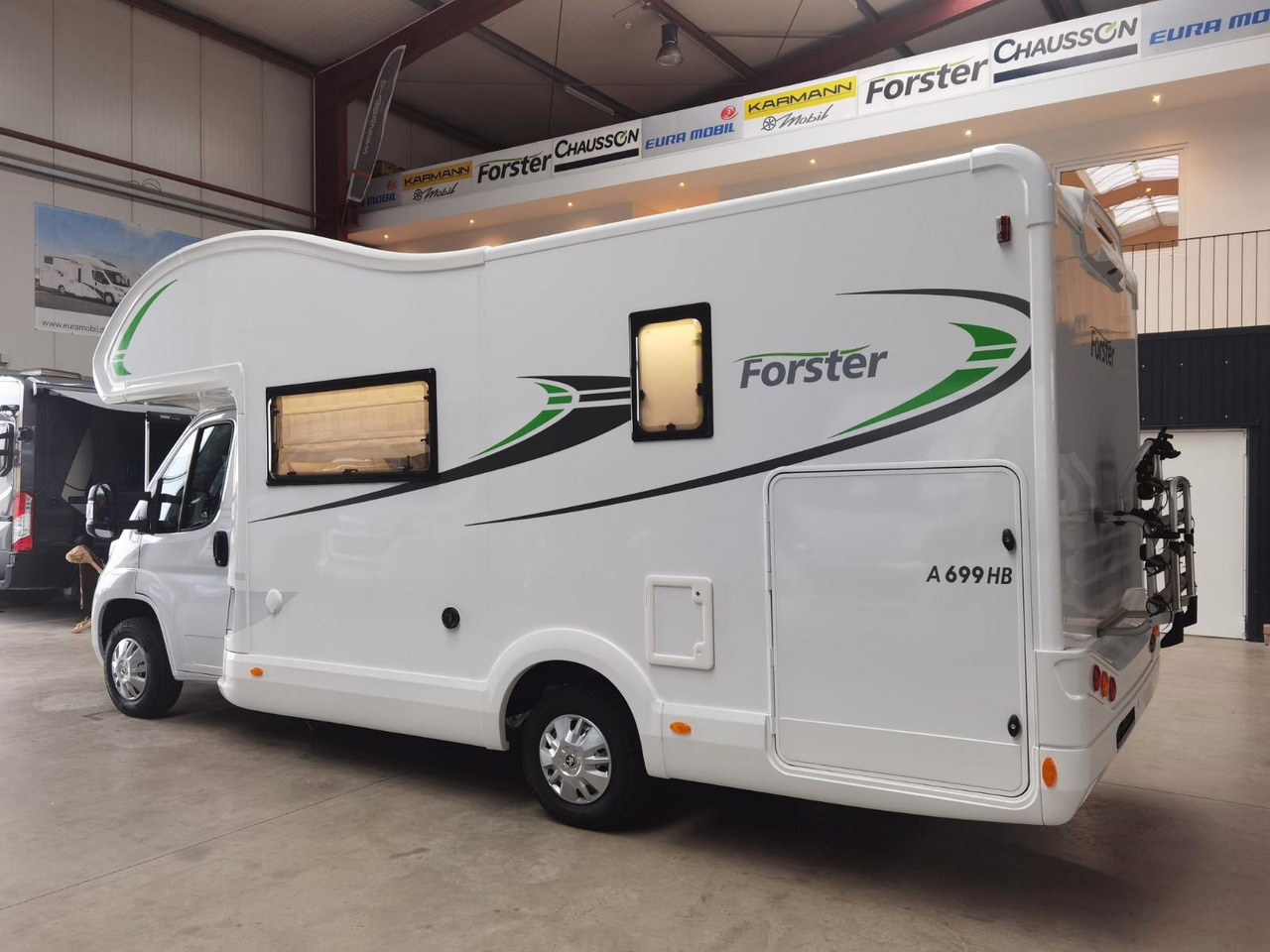 Forster A 699 HB /140PS / ZUBEHÖR - PAKET / 6x SITZP. - Alcove motorhome: picture 5 Forster A 699 HB /140PS / ZUBEHÖR - PAKET / 6x SITZP. - Alcove motorhome: picture 5