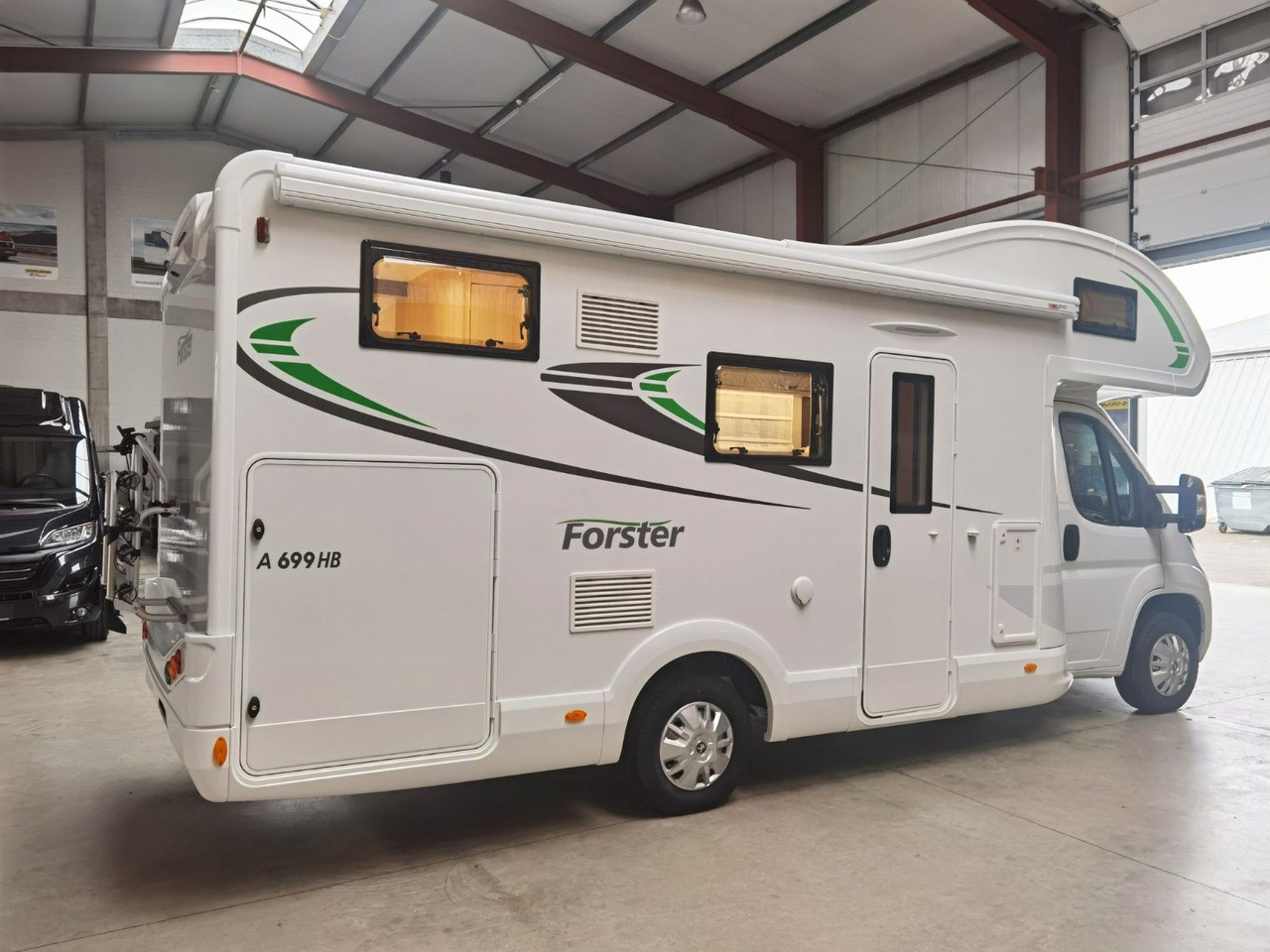 Forster A 699 HB /140PS / ZUBEHÖR - PAKET / 6x SITZP. - Alcove motorhome: picture 4 Forster A 699 HB /140PS / ZUBEHÖR - PAKET / 6x SITZP. - Alcove motorhome: picture 4