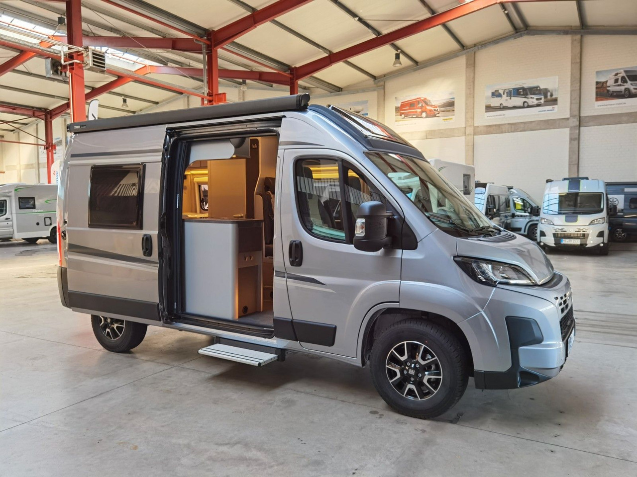 Camper van Weinsberg CARABUS GREY 540 MQ - EDITION FIRE /-2026-/140PS: picture 10 Camper van Weinsberg CARABUS GREY 540 MQ - EDITION FIRE /-2026-/140PS: picture 10