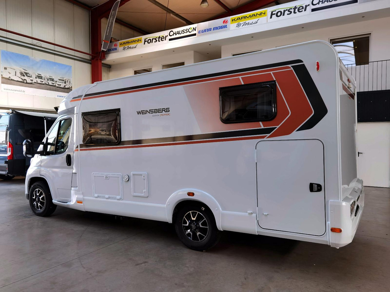 Weinsberg CARACOMPACT 600 MEG EDITION PEPPER /EINZELBETTEN - Semi-integrated motorhome: picture 5 Weinsberg CARACOMPACT 600 MEG EDITION PEPPER /EINZELBETTEN - Semi-integrated motorhome: picture 5