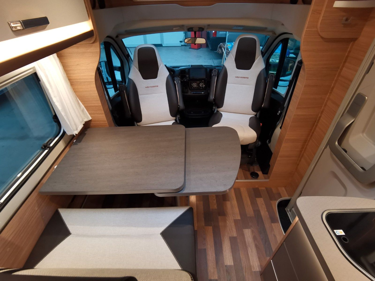 Semi-integrated motorhome Weinsberg CARACOMPACT 600 MF PEPPER / 140PS - 9G AUTOMATIK: picture 15 Semi-integrated motorhome Weinsberg CARACOMPACT 600 MF PEPPER / 140PS - 9G AUTOMATIK: picture 15