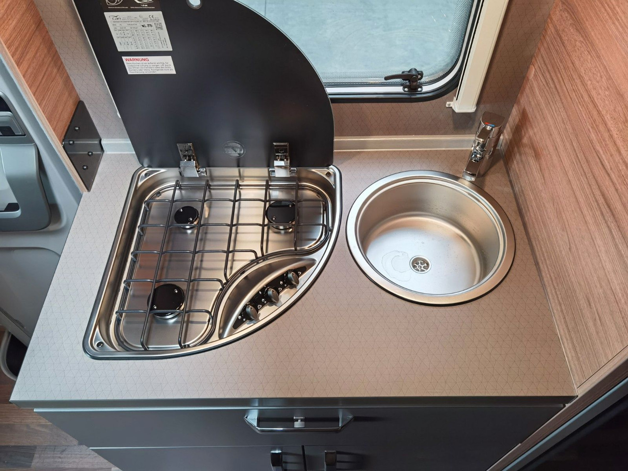 Alcove motorhome Weinsberg CARAHOME 600 DKG / 140PS / ETAGENBETTEN / 5xPERS: picture 19
