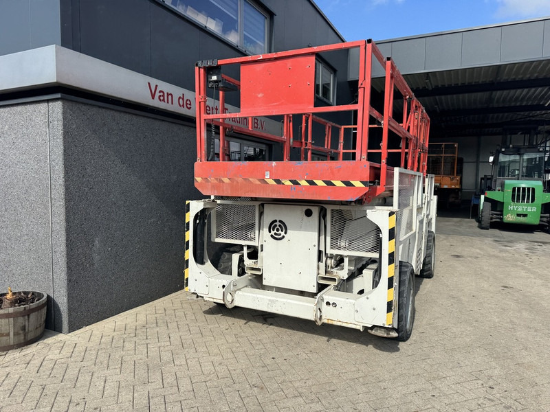 Genie Genie GS 3390 RT Schaarhoogwerker / Scissor Lift / Arbeitsbuhne 12mtr werkhoogte 4x4 Deutz DIESEL 2014 - Scissor lift: picture 3 Genie Genie GS 3390 RT Schaarhoogwerker / Scissor Lift / Arbeitsbuhne 12mtr werkhoogte 4x4 Deutz DIESEL 2014 - Scissor lift: picture 3