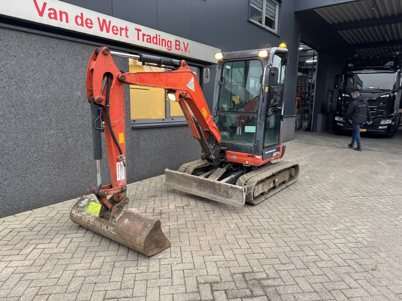 Kubota U27-4 minigraver/graafmachine rups 1 bak 2016 Diesel - Mini excavator: picture 4 Kubota U27-4 minigraver/graafmachine rups 1 bak 2016 Diesel - Mini excavator: picture 4