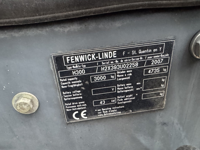 Diesel forklift Linde H30D Duplo 440 Sideshift VW Diesel 2007: picture 17 Diesel forklift Linde H30D Duplo 440 Sideshift VW Diesel 2007: picture 17