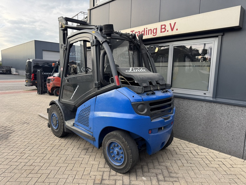 Linde H45T Duplo 400 Freelift / Sideshift / 4e Functie LPG 2005 - LPG forklift: picture 4 Linde H45T Duplo 400 Freelift / Sideshift / 4e Functie LPG 2005 - LPG forklift: picture 4