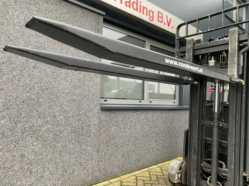 HEFTRUCK Verlenglepels overschuif vorken vorkverlengers 180cm heftruck - Material handling equipment: picture 3 HEFTRUCK Verlenglepels overschuif vorken vorkverlengers 180cm heftruck - Material handling equipment: picture 3