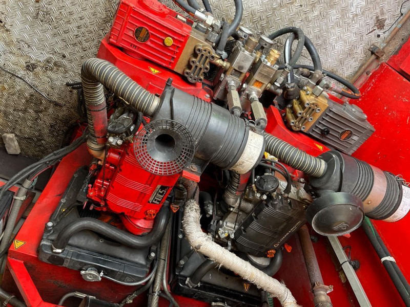 Mercedes-Benz Atego 816 bakwagen 2x hogedruk heet water pompen WATERKRACHT FOCS DIESEL 2008 - Box truck: picture 4 Mercedes-Benz Atego 816 bakwagen 2x hogedruk heet water pompen WATERKRACHT FOCS DIESEL 2008 - Box truck: picture 4