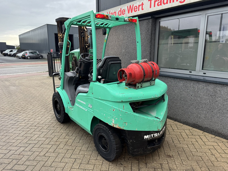 Mitsubishi FG35N Triplo 475 Freelift / Sideshift LPG 2010 - LPG forklift: picture 4 Mitsubishi FG35N Triplo 475 Freelift / Sideshift LPG 2010 - LPG forklift: picture 4