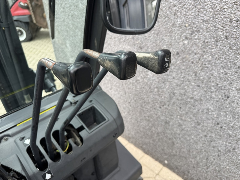 LPG forklift Nissan UD02A25PQ Triplo 475 Freelift/Sideshift LPG 2005: picture 10