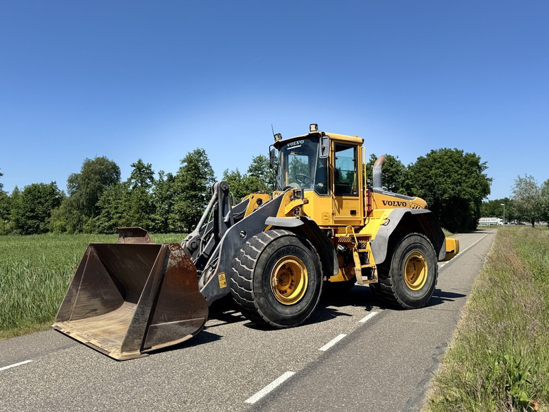 Volvo L110E - Shovel - Wheelloader - 2005 - 9375 hours - Wheel loader: picture 3 Volvo L110E - Shovel - Wheelloader - 2005 - 9375 hours - Wheel loader: picture 3