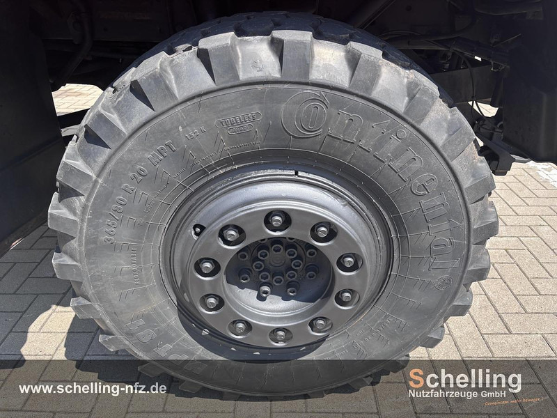 Leasing of Mercedes-Benz U500 Mercedes-Benz U500: picture 12