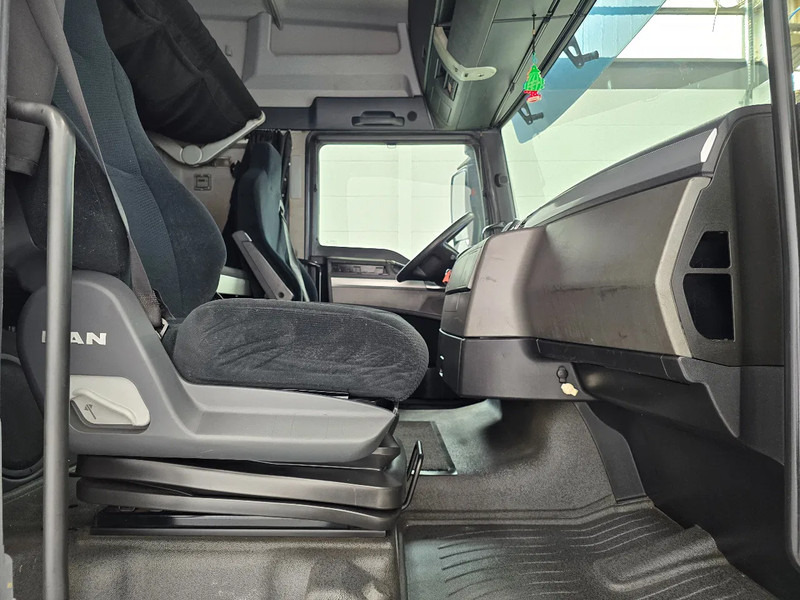 Tractor unit MAN TGX 18.440 XLX / AIRCO / EURO 5 / 10 pieces - Stuck: picture 10