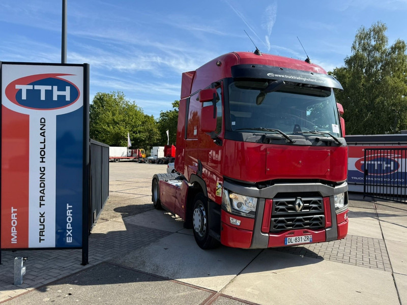 Renault T520 2x Fueltank - Tractor unit: picture 1 Renault T520 2x Fueltank - Tractor unit: picture 1