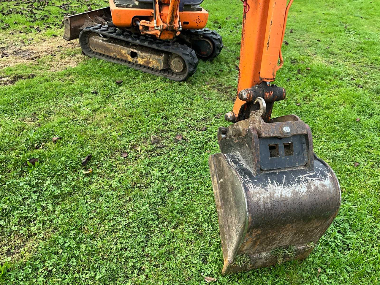 1994 HITACHI EX15 MINI EXCAVATOR - WORKING - NEW TRACKS - Mini excavator: picture 5 1994 HITACHI EX15 MINI EXCAVATOR - WORKING - NEW TRACKS - Mini excavator: picture 5