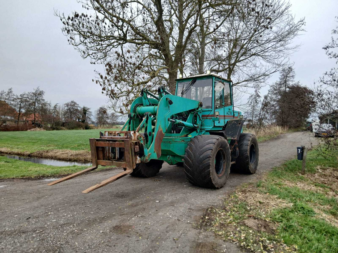 1996 AHLMANN AZ18 SHOVEL - Wheel loader: picture 1 1996 AHLMANN AZ18 SHOVEL - Wheel loader: picture 1