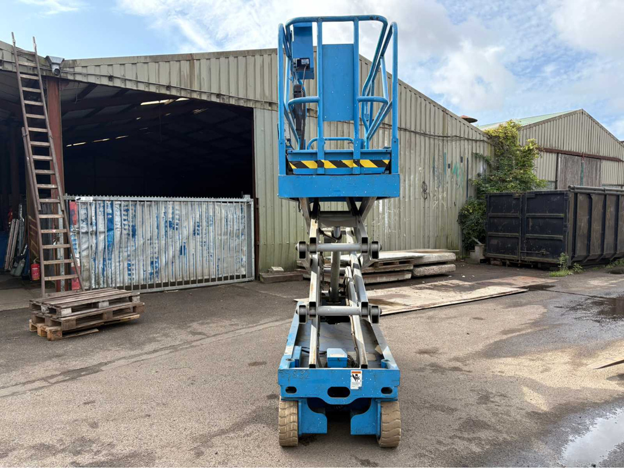 1997 GENIE GS-2032 AERIAL PLATFORM - Aerial platform: picture 5 1997 GENIE GS-2032 AERIAL PLATFORM - Aerial platform: picture 5