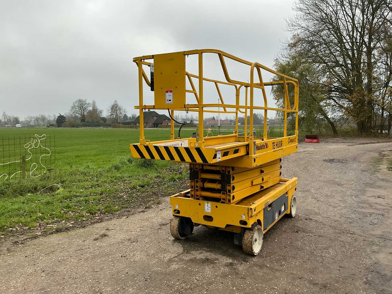 2003 PINGUELY - HAULOTTE COMPACT 12 AERIAL PLATFORM - Aerial platform: picture 4 2003 PINGUELY - HAULOTTE COMPACT 12 AERIAL PLATFORM - Aerial platform: picture 4