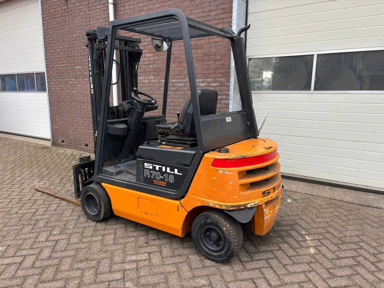 2003 STILL R70-18 FORKLIFT - Forklift: picture 4 2003 STILL R70-18 FORKLIFT - Forklift: picture 4