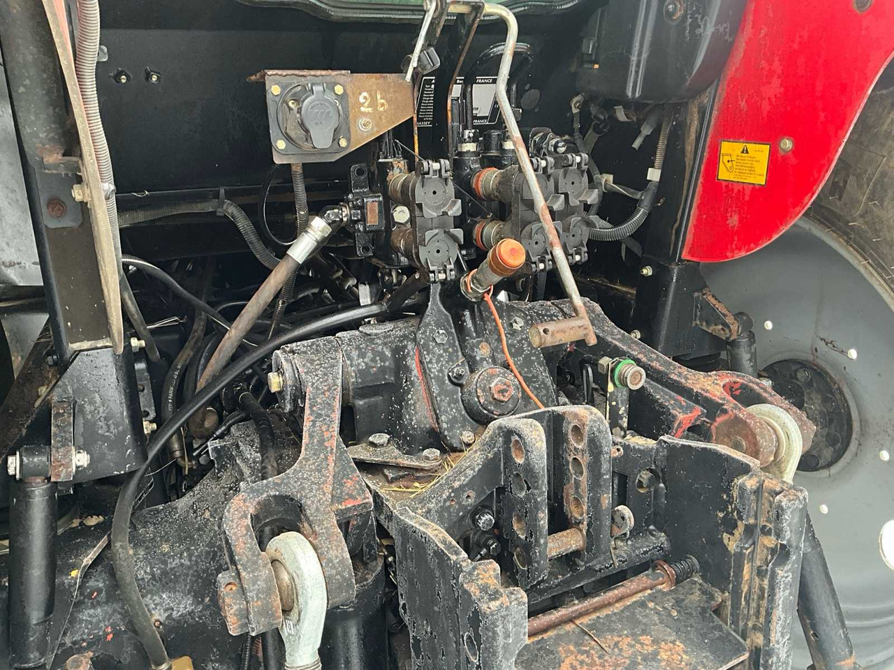 Farm tractor 2005 MASSEY FERGUSON 6475 DYNASHIFT TRACTOR: picture 34