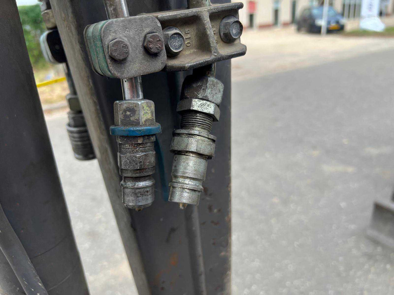 Mini excavator 2005 VOLVO EC15B XR MINI EXCAVATOR: picture 13